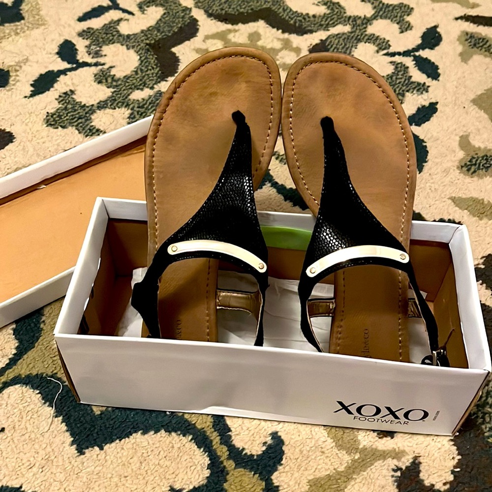 Strapped thong flat sandal